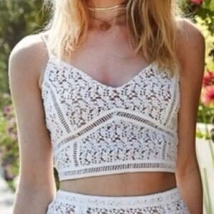 Kendall & Kylie Cropped Lace Tank Top Cream Tan Lace Size Medium